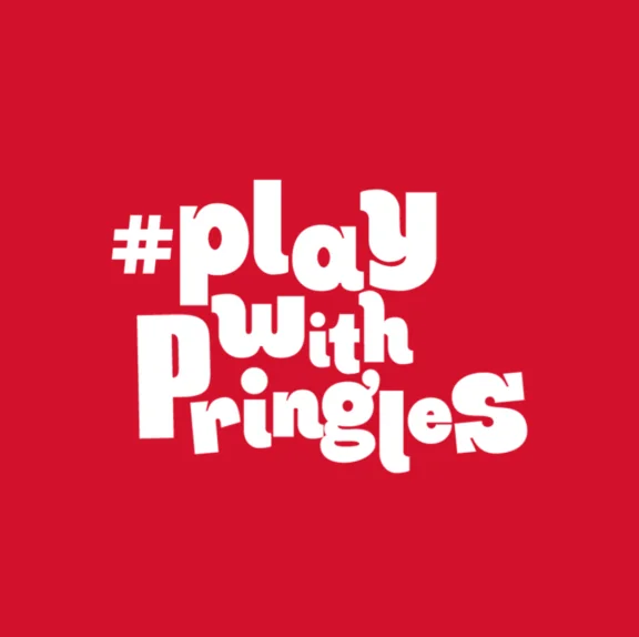 #PlayWithPringles
